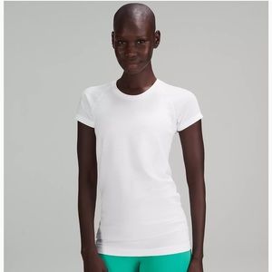 LULULEMON swiftly tech short sleeve shirt size 2